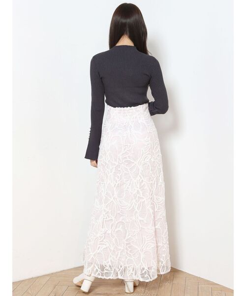 MERCURYDUO(マーキュリーデュオ)の「モール刺繍セミフレアスカート(スカート・レディース・ピンク/オフホワイト/チャコールグレー・SMALL/MEDIUM)」の12枚目の写真