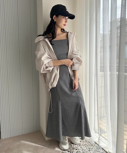 one after another NICE CLAUP（ワンアフターアナザーナイスクラップ）の「【WEB限定】ユーティリティーマウンテンパーカー（マウンテンパーカー・レディース・ベージュ/ブラック/アイボリー・FREE）」の8枚目の写真