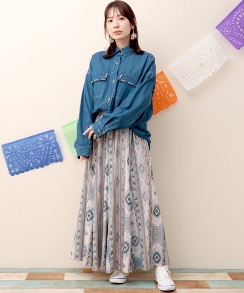 チチカカ(チチカカ)の「ライトオンスデニムシャツ【ユニセックス】(シャツ/ブラウス・メンズ・インディゴブルー/ブルー・FREE)」の5枚目の写真