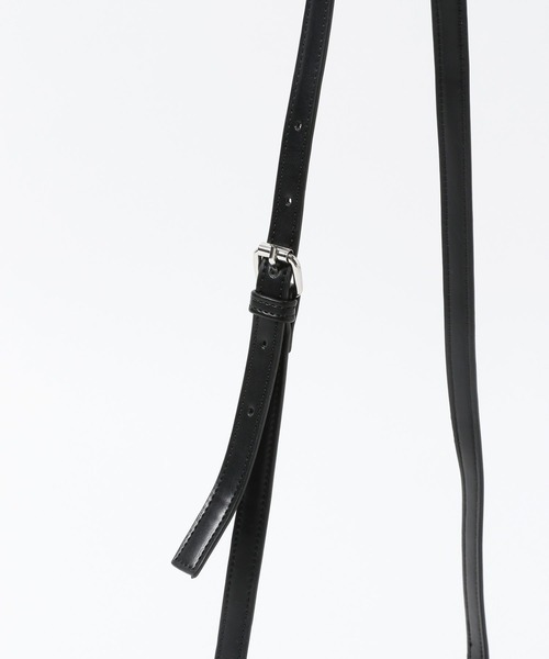 FOREVER 21（フォーエバー トゥエンティーワン）の「【2024SS】フラップミニショルダー（ショルダーバッグ・レディース・ブラック/ホワイト・FREE）」の7枚目の写真