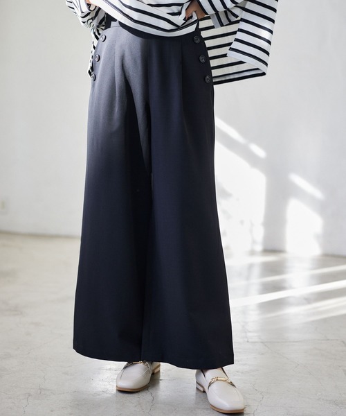 Elura(エルーラ)の「マリンワイドパンツ/996881(その他パンツ・レディース・ブラック/ネイビー/ホワイト・MEDIUM/LARGE)」の2枚目の写真