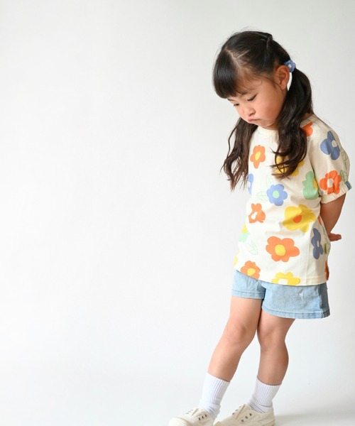 セール】レトロポップなお花総柄半袖Tシャツ□80～140cm（T
