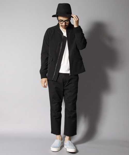 AMERICAN RAG CIE（アメリカンラグシー）の「AMERICAN RAG CIE ミリタリーL-2型ナイロンブルゾン / 113-AMG-M152-BL601（ミリタリージャケット・メンズ・ブラック/バーガンディー・1/3/2）」の3枚目の写真