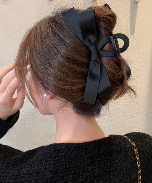 Miniministore(ミニミニストア)の「ヘアクリップ バンスクリップ リボン(バレッタ/ヘアクリップ・レディース・ブラック系2/ブラック系3/ブラック系1/オフホワイト・FREE)」の1枚目の写真