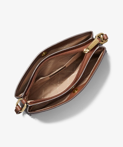 A to J【新品】トリプルクロス 7-11 CREW バックロゴM CHARLES ＆ KEITH ショルダーバッグ バッグ Trin トリン スロー