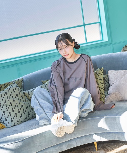 ANDGEEBEE（アンジービー）の「UNISEX ユニフォームロゴロンT（Tシャツ/カットソー・レディース・チャコールグレー/ホワイト・FREE）」の3枚目の写真