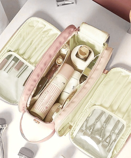 Miniministore（ミニミニストア）の「大容量トラベルコスメポーチ 持ち運び収納（ポーチ・レディース・ピンク/モカ/オフホワイト/ブラック/ハウンドトゥース・FREE）」の4枚目の写真