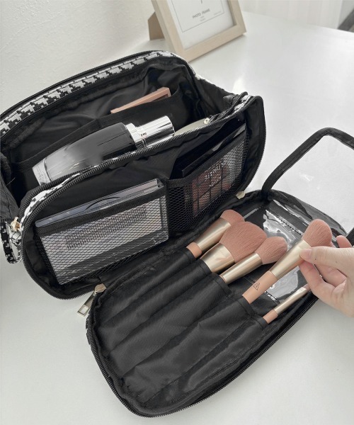 Miniministore（ミニミニストア）の「大容量トラベルコスメポーチ 持ち運び収納（ポーチ・レディース・ピンク/モカ/オフホワイト/ブラック/ハウンドトゥース・FREE）」の21枚目の写真