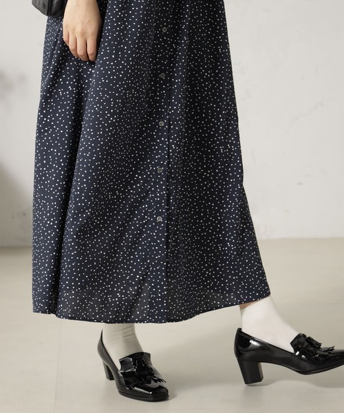 【軽やか♡】特別な一日を彩る♪ LouisVuitton ワンピース KNXO405-足さばきが良い・リネンMIX長袖ワンピース・飾りボタン