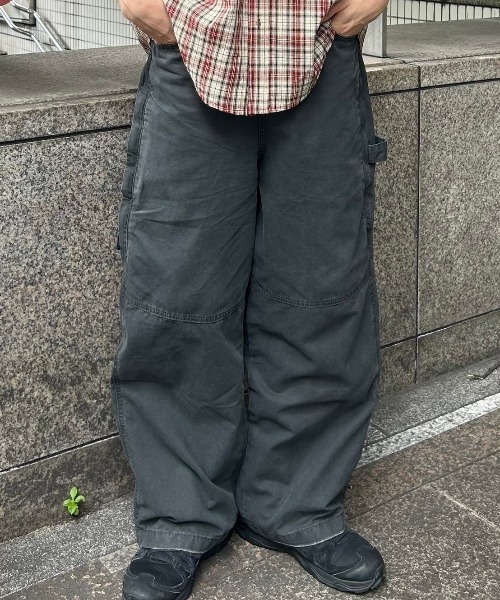 TGNS(ツーガンズ)の「ストリートファッション TGNS ツーガンズ Washed Logging Trousers ペインターパンツ カーゴデニムパンツ デニムパンツ ワークパンツ ジーンズ ジーパン ワイドデニムパンツ ワイドパンツ オーバーサイズ ストリートブランド Y2K(デニムパンツ・メンズ・チャコール/グレー・S/M)」の14枚目の写真