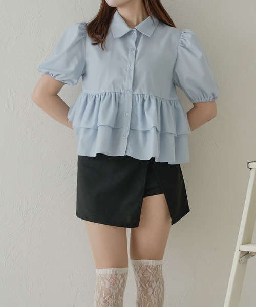 Ambre Neige(アンブルネージュ)の「フリルティアードショートブラウス/【WEB/EC限定商品】(シャツ/ブラウス・レディース・チャコールグレー/オフホワイト/ライトブルー・FREE)」の6枚目の写真