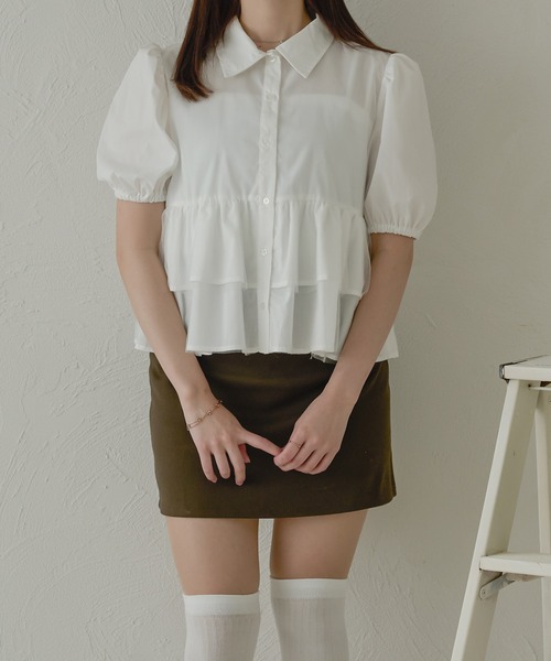 Ambre Neige(アンブルネージュ)の「フリルティアードショートブラウス/【WEB/EC限定商品】(シャツ/ブラウス・レディース・チャコールグレー/オフホワイト/ライトブルー・FREE)」の14枚目の写真