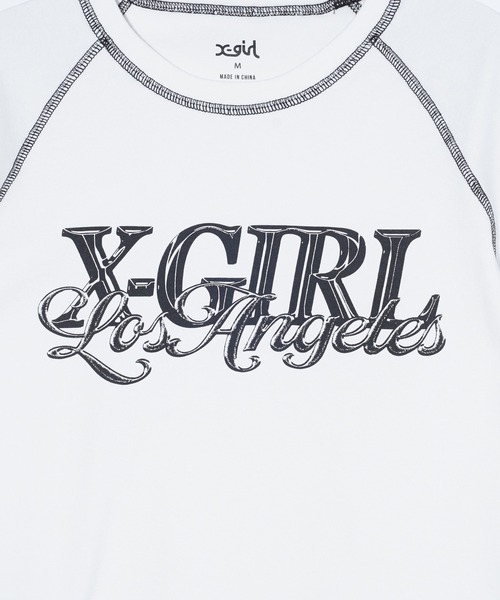 X-girl（エックスガール）の「CHROME EFFECT LOGO RAGLAN S/S BABY TEE（Tシャツ/カットソー・レディース・ホワイト/ピンク/チャコール・S/M）」の17枚目の写真