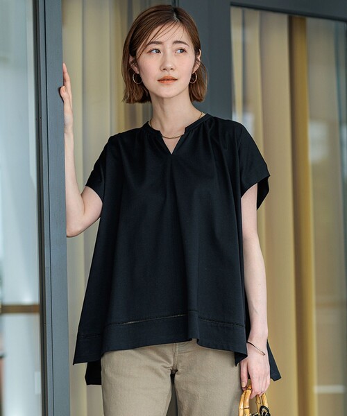 23区 L（ニジュウサンクオオキイサイズ）の「【洗える】ラダーレースジャージー カットソー（Tシャツ/カットソー・レディース・ホワイト系/カーキ系/ブラック系・44/46）」の2枚目の写真