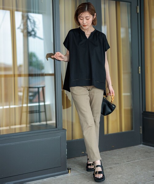 23区 L（ニジュウサンクオオキイサイズ）の「【洗える】ラダーレースジャージー カットソー（Tシャツ/カットソー・レディース・ホワイト系/カーキ系/ブラック系・44/46）」の6枚目の写真