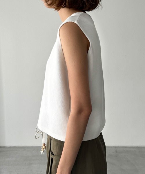 CANAL JEAN(キャナルジーン)の「El mar スムースクルーネックタンク(タンクトップ・レディース・ブラック/ホワイト/グレー/ブラウン・ONE SIZE)」の16枚目の写真