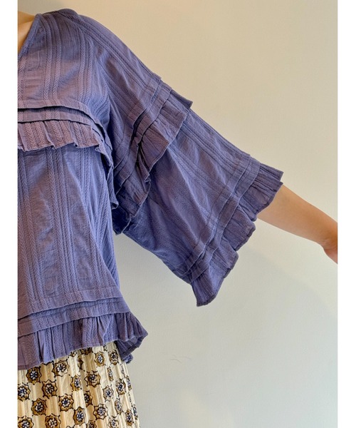 sara mallika(サラ マリカ)の「CTN STRIPE JQD FRILL TOP(シャツ/ブラウス・レディース・ブラック/パープル/イエロー・FREE)」の6枚目の写真
