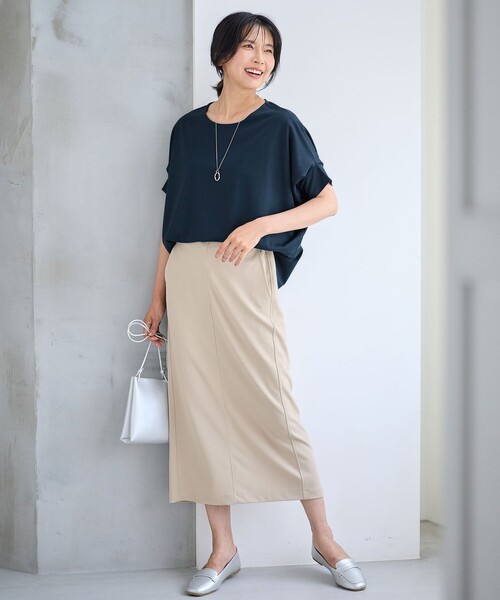 ANY(エニィ)の「ゆるシルエットドルマンプルオーバー(Tシャツ/カットソー・レディース・ネイビー系/ベージュ系/ピンク系/グリーン系・F)」の7枚目の写真