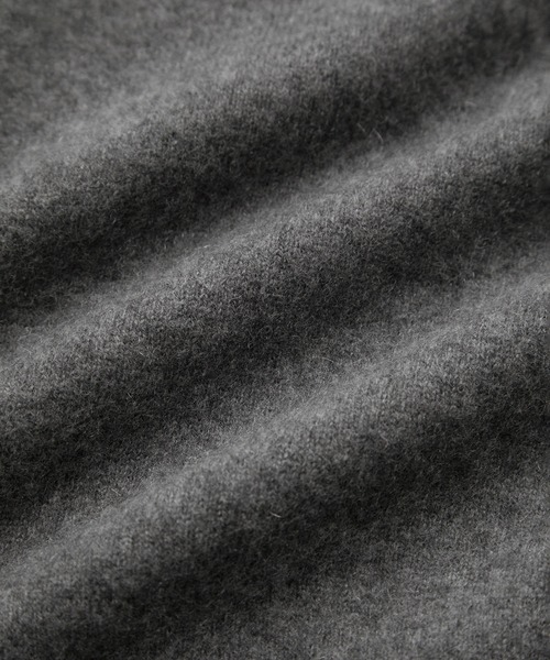 SALON adam et rope'(サロン アダム エ ロペ)の「カシミア深Vネックニットプルオーバー(ニット/セーター・レディース・ホワイト/グレー/サックスブルー/キャメル・FREE)」の14枚目の写真