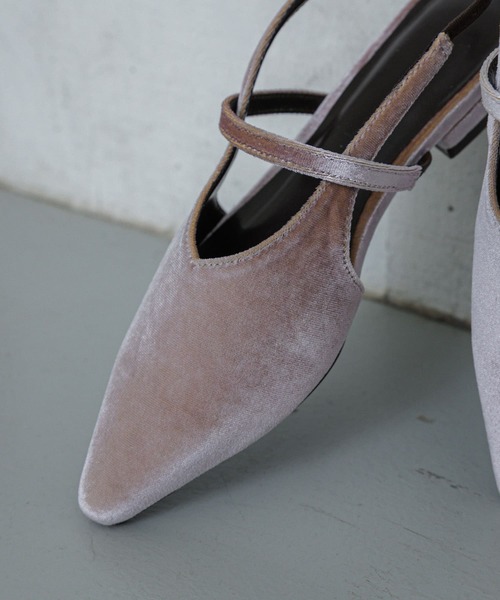SENSE OF PLACE by URBAN RESEARCH(センスオブプレイスバイアーバンリサーチ)の「ベロアポインテッドシューズ(パンプス・レディース・ライトピンク/グレー/ネイビー・SMALL/MEDIUM/LARGE)」の20枚目の写真