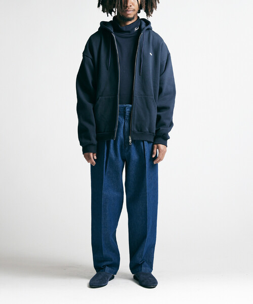 FARAH(ファーラー)の「FARAH | ツータック ワイドデニムパンツ MEN(デニムパンツ・メンズ・グレー/インディゴブルー・32/30/34)」の18枚目の写真