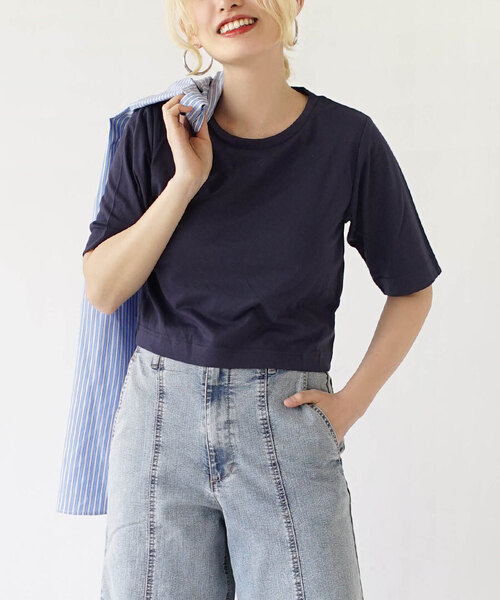 zootie(ズーティー)の「URBAN PLUS カップ付きミニTシャツ(Tシャツ/カットソー・レディース・グレイッシュブルー/ダークグリーン/オフホワイト/ブラウン系その他/スモークピンク/グレイッシュベージュ/ブラック/ライトブルー/ライトベージュ/アイボリー/ネイビー/テラコッタ/チャコール・M)」の11枚目の写真
