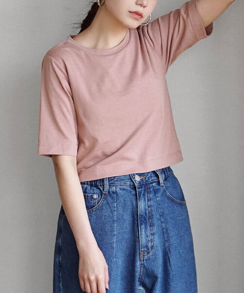 zootie(ズーティー)の「URBAN PLUS カップ付きミニTシャツ(Tシャツ/カットソー・レディース・グレイッシュブルー/ダークグリーン/オフホワイト/ブラウン系その他/スモークピンク/グレイッシュベージュ/ブラック/ライトブルー/ライトベージュ/アイボリー/ネイビー/テラコッタ/チャコール・M)」の13枚目の写真