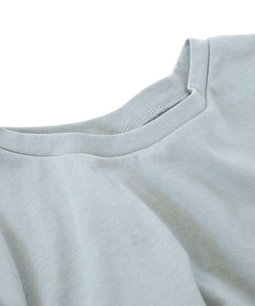 zootie(ズーティー)の「URBAN PLUS カップ付きミニTシャツ(Tシャツ/カットソー・レディース・グレイッシュブルー/ダークグリーン/オフホワイト/ブラウン系その他/スモークピンク/グレイッシュベージュ/ブラック/ライトブルー/ライトベージュ/アイボリー/ネイビー/テラコッタ/チャコール・M)」の15枚目の写真