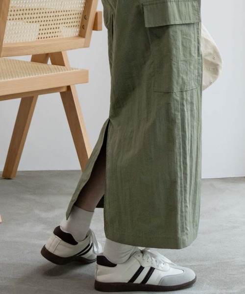 Dickies(ディッキーズ)の「Dickies ナイロンカーゴスカート(スカート・レディース・ブラック/カーキ・M/L)」の9枚目の写真