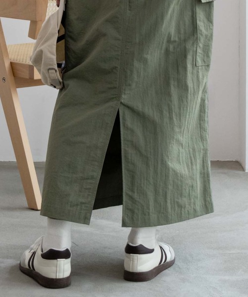 Dickies(ディッキーズ)の「Dickies ナイロンカーゴスカート(スカート・レディース・ブラック/カーキ・M/L)」の10枚目の写真