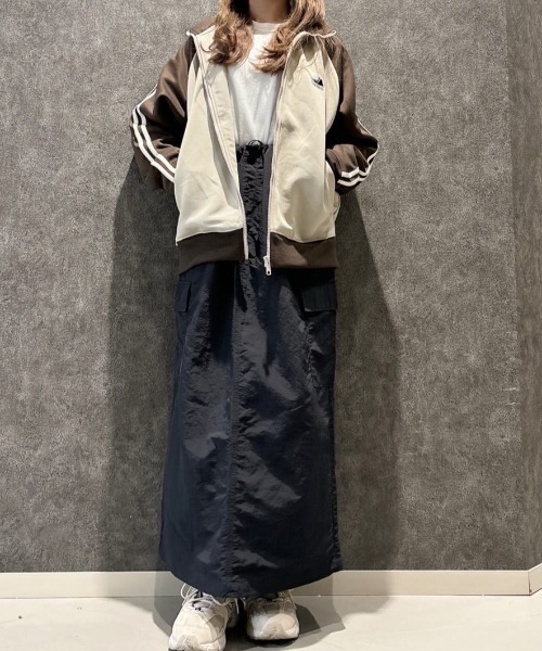 Dickies(ディッキーズ)の「Dickies ナイロンカーゴスカート(スカート・レディース・ブラック/カーキ・M/L)」の14枚目の写真