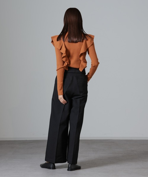 NANO universe（ナノユニバース）の「フリルディティールリブニット（ニット/セーター・レディース・ライトベージュ/ブラック/キャメル・FREE）」の9枚目の写真