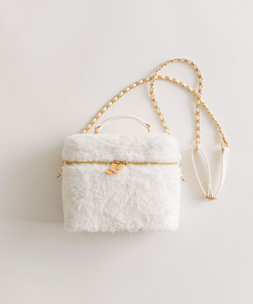 非売品 即日発送 OLIVE des OLIVE バニティバッグ 黒 OLIVE des OLIVE（オリーブデオリーブ）の「【WEB限定】スカーフ