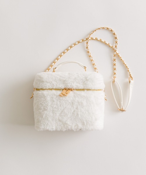 OLIVE des OLIVE（オリーブデオリーブ）の「Aimerianejoieバニティーバッグ（ショルダーバッグ・レディース・オフホワイト/ブラック/ピンク/ホワイト・FREE）」の2枚目の写真