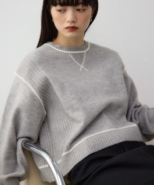 AZUL by moussy（アズールバイマウジー）の「スウェットライクニットプルオーバー（スウェット・レディース・ブラック/ダークブルー/杢グレー・FREE）」の2枚目の写真