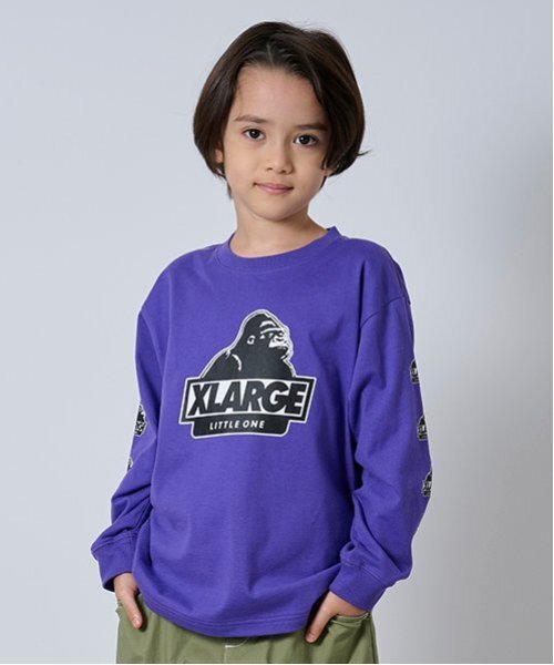 XLARGE KIDS（エクストララージキッズ）の「袖ロゴスランテッドOGゴリラ長袖Tシャツ（Tシャツ/カットソー・キッズ・ブラック/ホワイト/パープル/イエロー・80ｃｍ/90cm/100cm/110cm/120cm/130cm/140cm）」の3枚目の写真