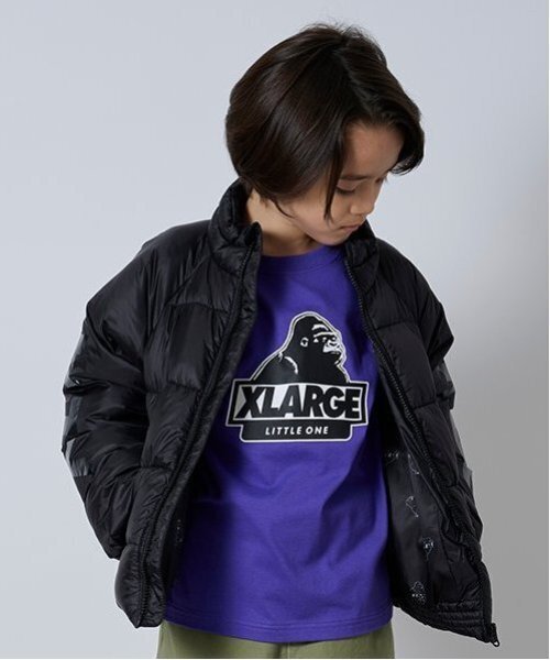 XLARGE KIDS（エクストララージキッズ）の「袖ロゴスランテッドOGゴリラ長袖Tシャツ（Tシャツ/カットソー・キッズ・ブラック/ホワイト/パープル/イエロー・80ｃｍ/90cm/100cm/110cm/120cm/130cm/140cm）」の6枚目の写真