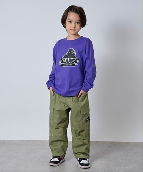 XLARGE KIDS（エクストララージキッズ）の「袖ロゴスランテッドOGゴリラ長袖Tシャツ（Tシャツ/カットソー・キッズ・ブラック/ホワイト/パープル/イエロー・80ｃｍ/90cm/100cm/110cm/120cm/130cm/140cm）」の7枚目の写真