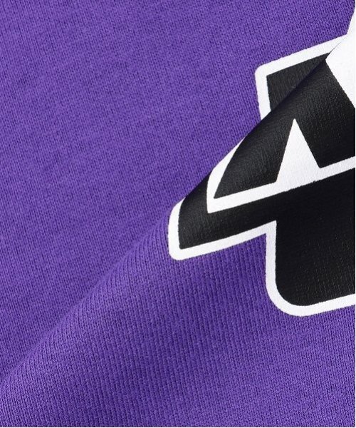 XLARGE KIDS（エクストララージキッズ）の「袖ロゴスランテッドOGゴリラ長袖Tシャツ（Tシャツ/カットソー・キッズ・ブラック/ホワイト/パープル/イエロー・80ｃｍ/90cm/100cm/110cm/120cm/130cm/140cm）」の17枚目の写真