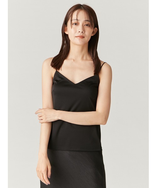 フレイアイディー　ブラックキャミソール FRAY I.D（フレイアイディー）の「カップイントリアセサテン