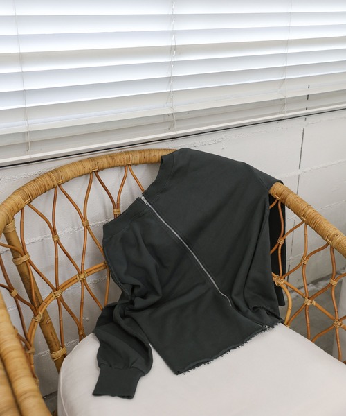 select MOCA（セレクトモカ）の「オフショルダーダブルジップトップス（スウェット・レディース・チャコールグレー/グレー・FREE）」の19枚目の写真