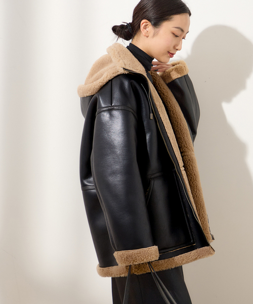 journal standard L'essage（ジャーナルスタンダードレサージュ）の「フェイクレザーボア パーカーコート（その他アウター・レディース・ブラック・FREE）」の6枚目の写真