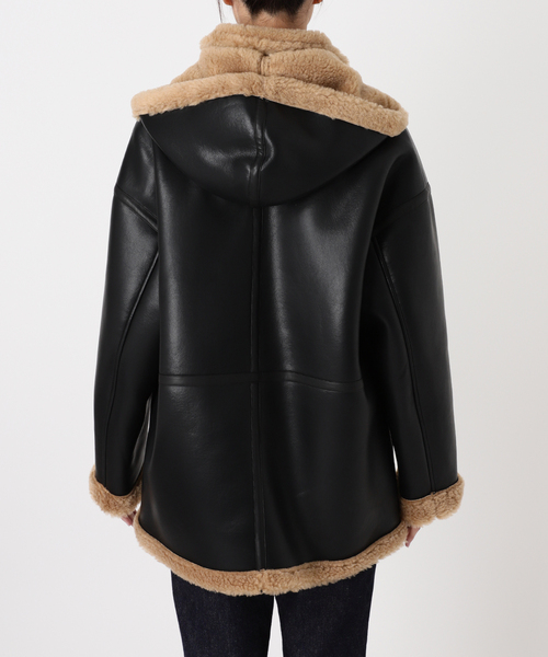 journal standard L'essage（ジャーナルスタンダードレサージュ）の「フェイクレザーボア パーカーコート（その他アウター・レディース・ブラック・FREE）」の11枚目の写真