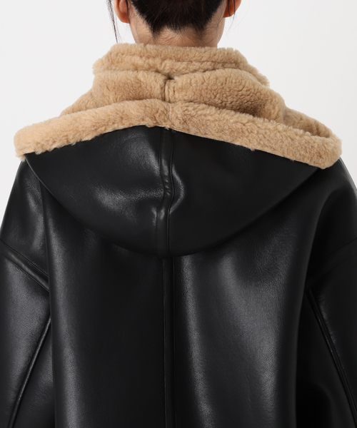 journal standard L'essage（ジャーナルスタンダードレサージュ）の「フェイクレザーボア パーカーコート（その他アウター・レディース・ブラック・FREE）」の12枚目の写真