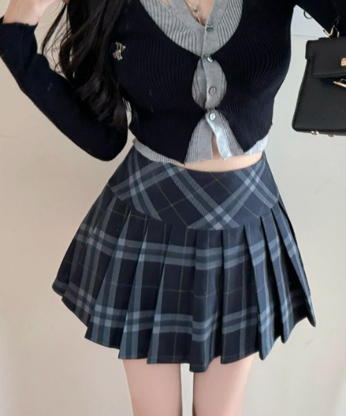 LAC-VERT（ラック・ヴェール）の「【インパン付】チェック切替プリーツミニスカート（スカート・レディース・ブラック/ベージュ/ネイビー・MEDIUM/LARGE）」の7枚目の写真