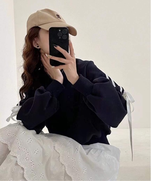 lilful(リルフル)の「袖ラインリボンスウェットプルオーバー(スウェット・レディース・ピンク/ネイビー・F)」の14枚目の写真