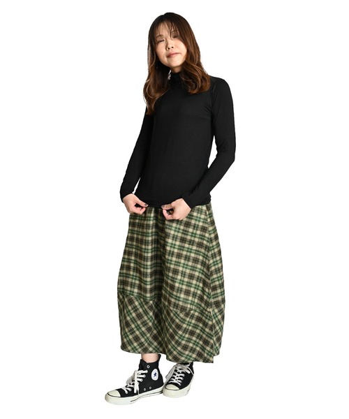 MARAI(マーライ)の「日本製 椿オイル加工 タートルネック 保湿インナー ストレッチ(Tシャツ/カットソー・レディース・ブルー/グレー/ベージュ/ホワイト/ブラック・FREE)」の16枚目の写真