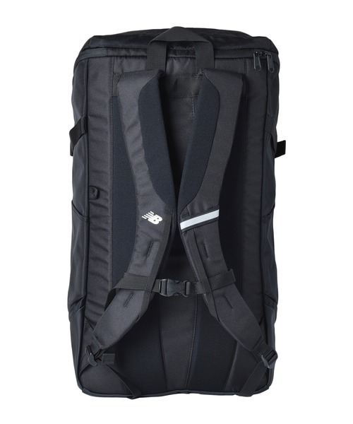 NEW BALANCE（ニューバランス）の「トップローディングバックパック 40L（バックパック/リュック・メンズ・ブラック/グリーン系カモフラージュ/ブラック×ホワイト・ONE SIZE）」の10枚目の写真