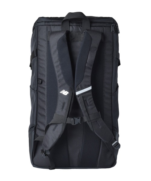 NEW BALANCE（ニューバランス）の「トップローディングバックパック 40L（バックパック/リュック・メンズ・ブラック/グリーン系カモフラージュ/ブラック×ホワイト・ONE SIZE）」の16枚目の写真