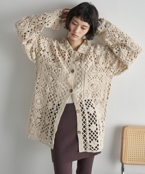 THE YOn（ザヨン）の「トーションレースルーズフィットシャツ（シャツ/ブラウス・レディース・ナチュラル/ブラック・FREE）」の2枚目の写真